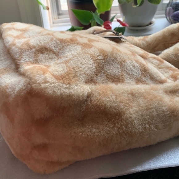 Coach Natural Shearling Tote Bag - Picture 6 of 15